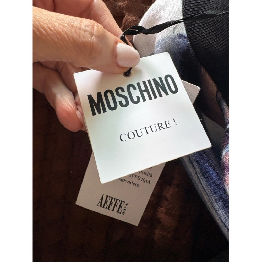 NWT Moschino Graphic Sweatshirt Runway Print Cropped -Small ($515) - Picture 4 of 6